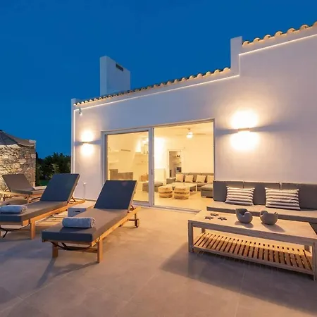 Melia With Heated Pool Villa *