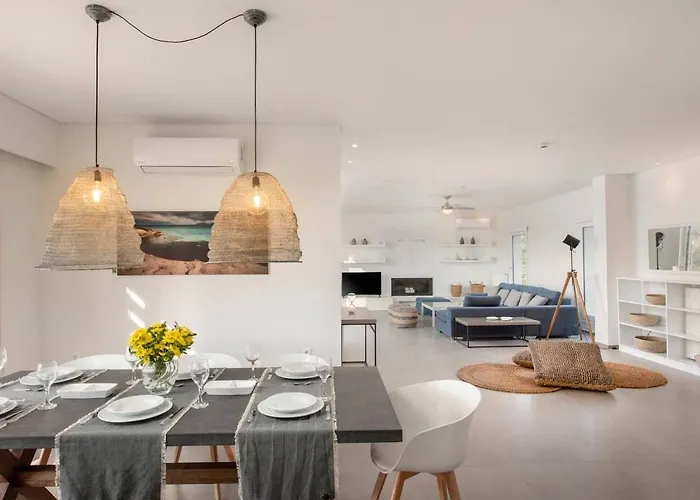 Melia With Heated Pool Willa *